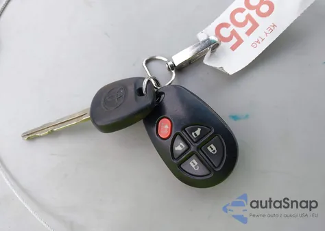 2008 Toyota Sienna Le from USA, damaged, VIN 5TDBK23C08S016857